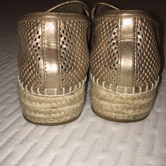 Steve Madden gold flat-forms 9 - Picture 5 of 6